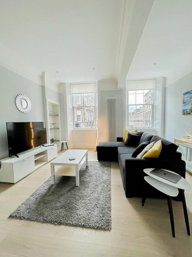 Modern & Spacious 1 Bed Apt, West End Эдинбург