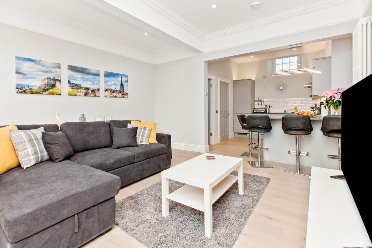 Modern & Spacious 1 Bed Apt, West End Апартаменты *