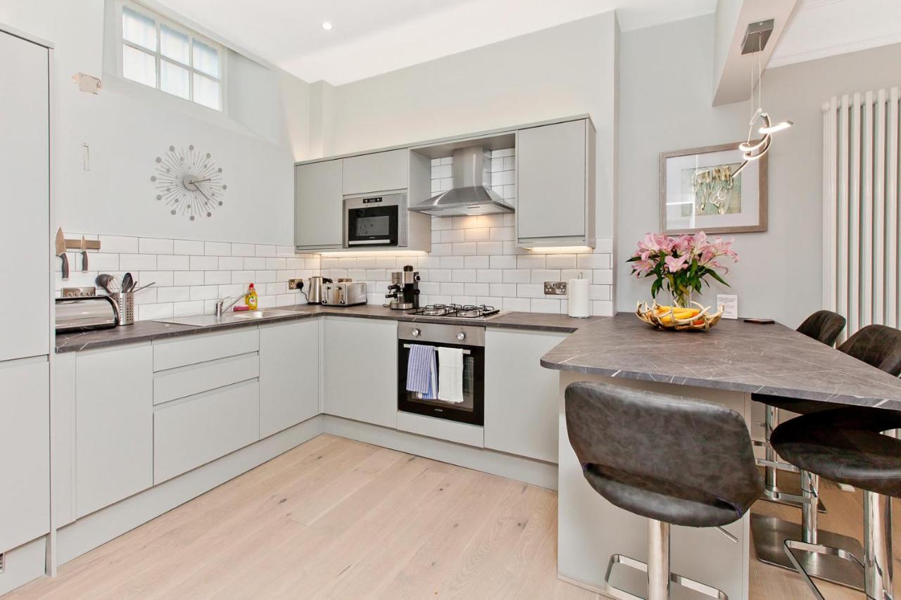 Modern & Spacious 1 Bed Apt, West End Апартаменты Эдинбург