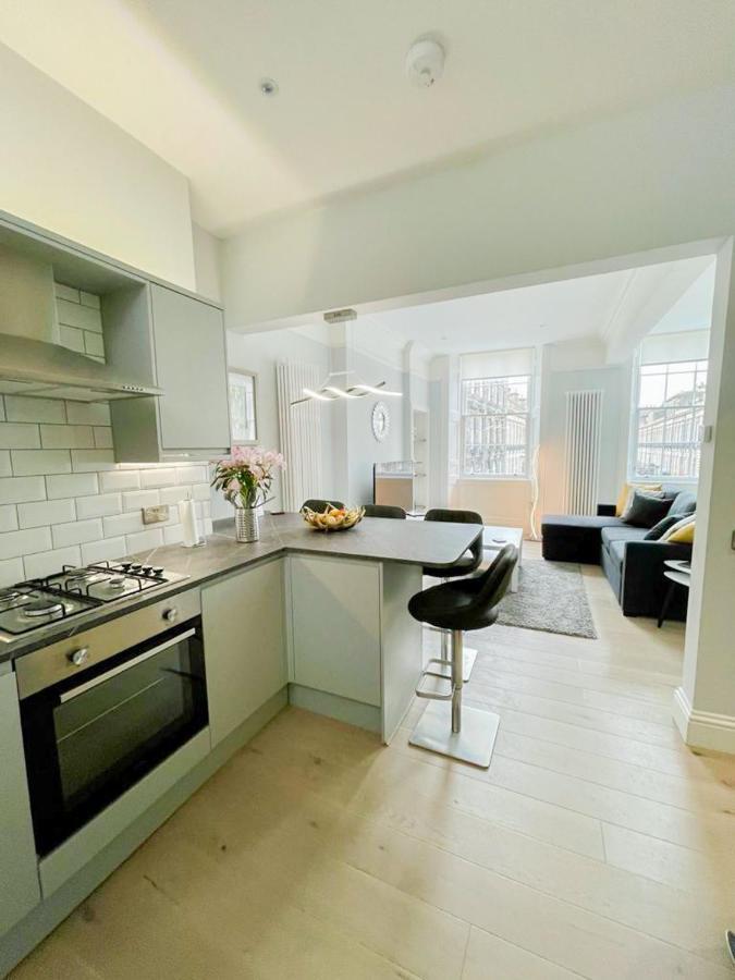 Апартаменты Modern & Spacious 1 Bed Apt, West End Эдинбург